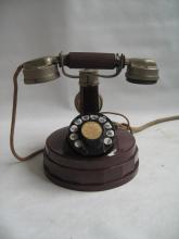 Téléphone ancien - Jacquesson - Modèle type PTT24 à facettes